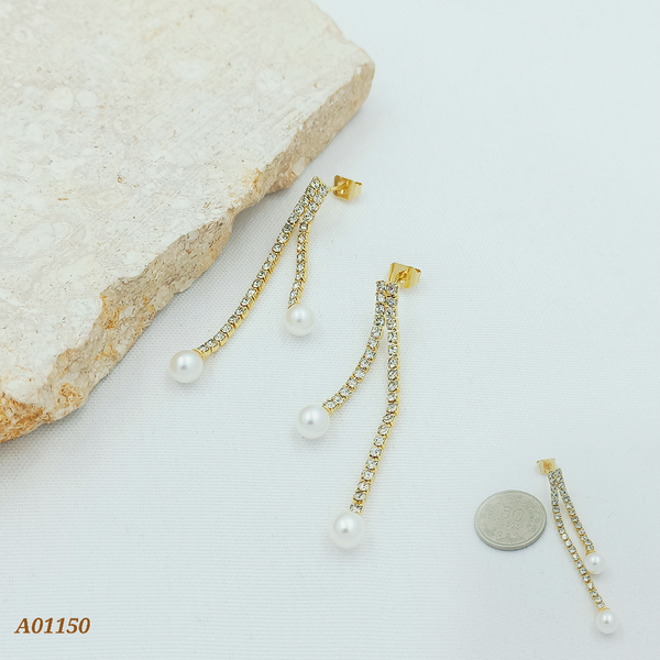 Arete cadena en zircones y perla