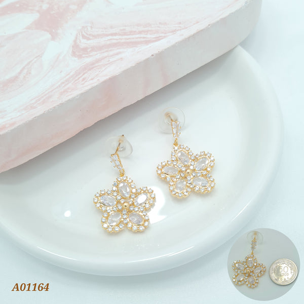 Arete flor en zircones A01164