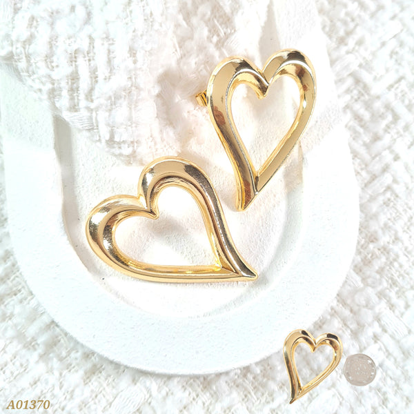 Arete silueta corazón A01370