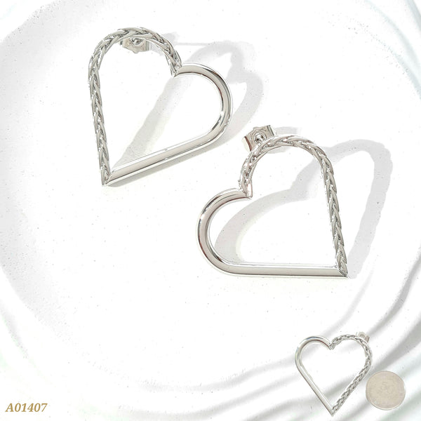 Arete corazón liso y trenzado