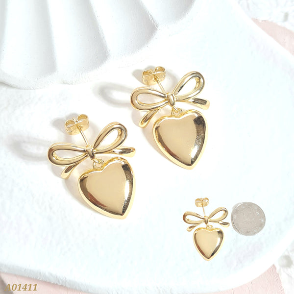 Arete corazón y lazo A01411