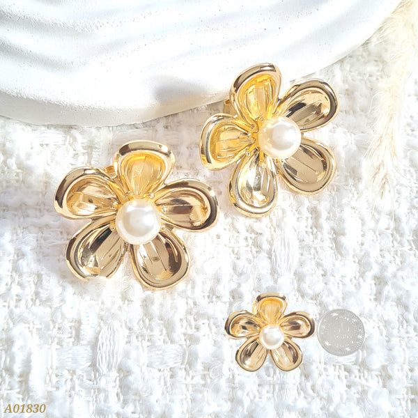 Arete flor perla A01830