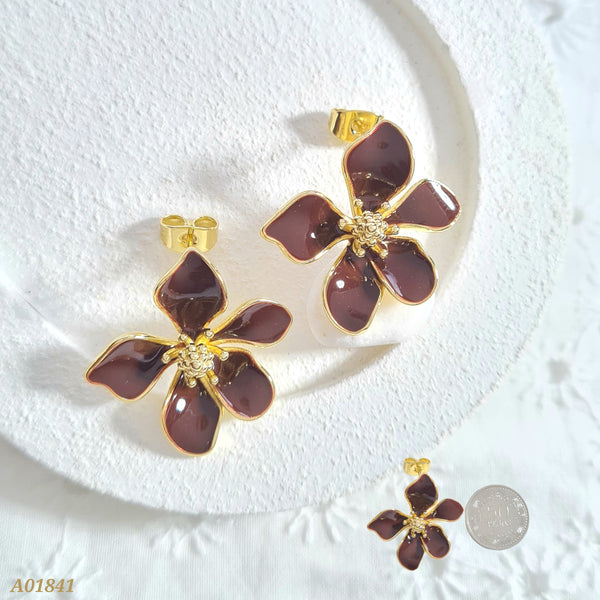 Arete flor café A01841