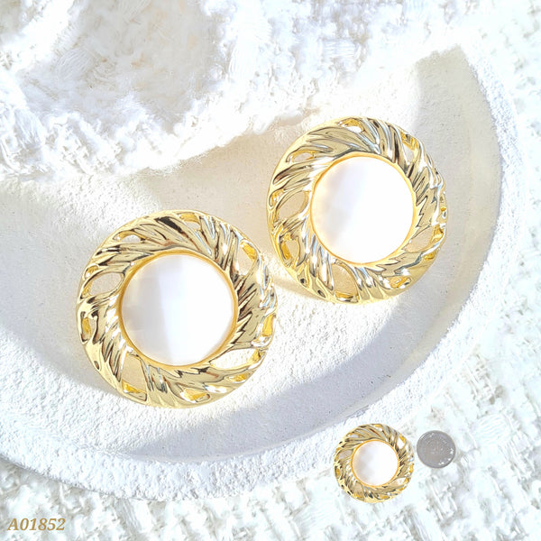 Arete redondo  blanco A01852