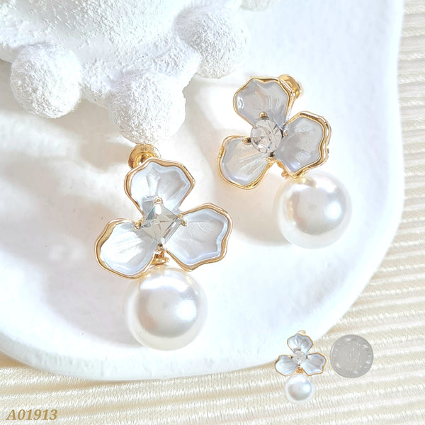 Arete doble flor y perla A01913
