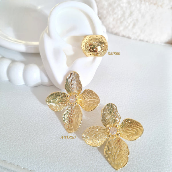 Earcuff ancho redondo / Arete flor (Cada uno)