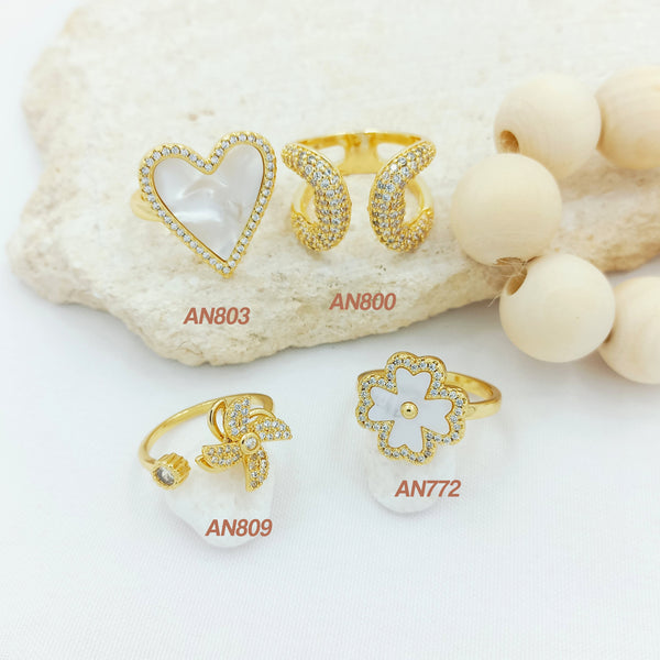 Anillos con zircones