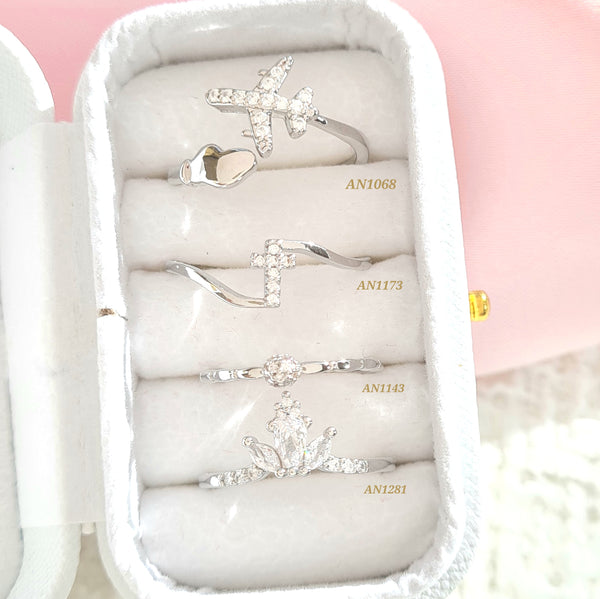 Anillos delgados plateados