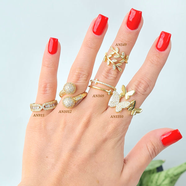 Anillos con zircones