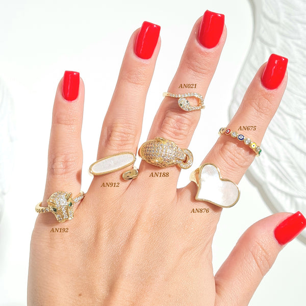 Anillos con zircones