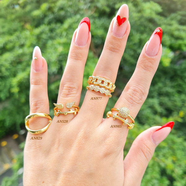 Anillos con zircones