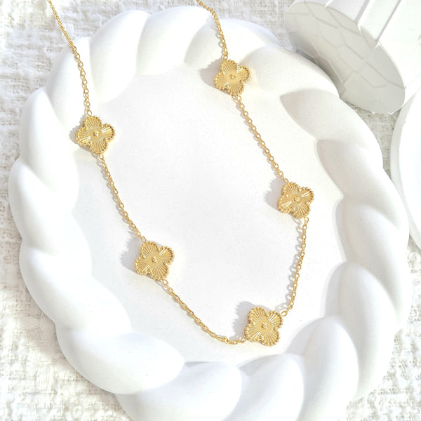 Cadena trébol dorado C01703