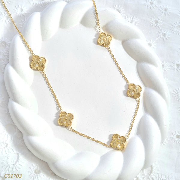 Cadena trébol dorado C01703