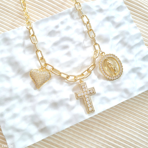 Cadena eslabones corazón, cruz y virgen C01796