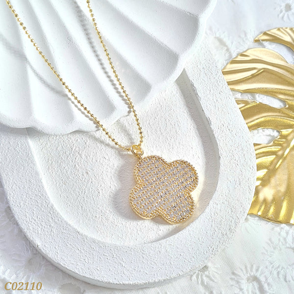 Cadena trébol en zircones C02110