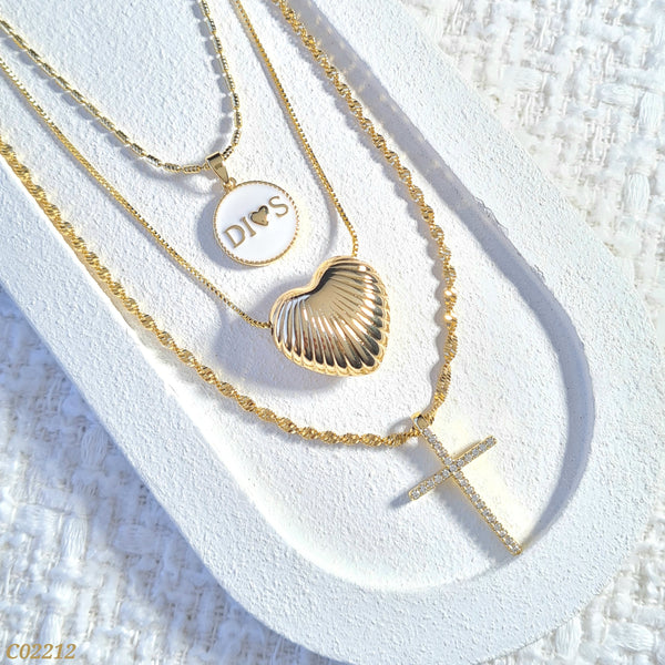 Cadena triple dijes dios, corazón y cruz C02212