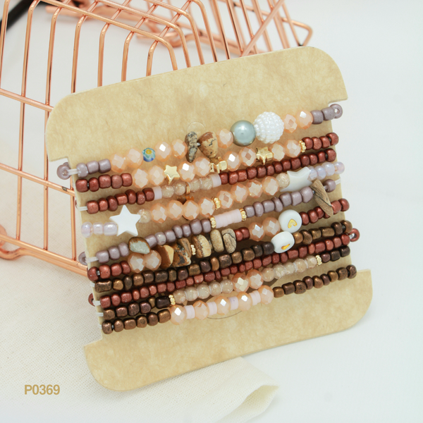 Set de pulseras en tonos café P0369