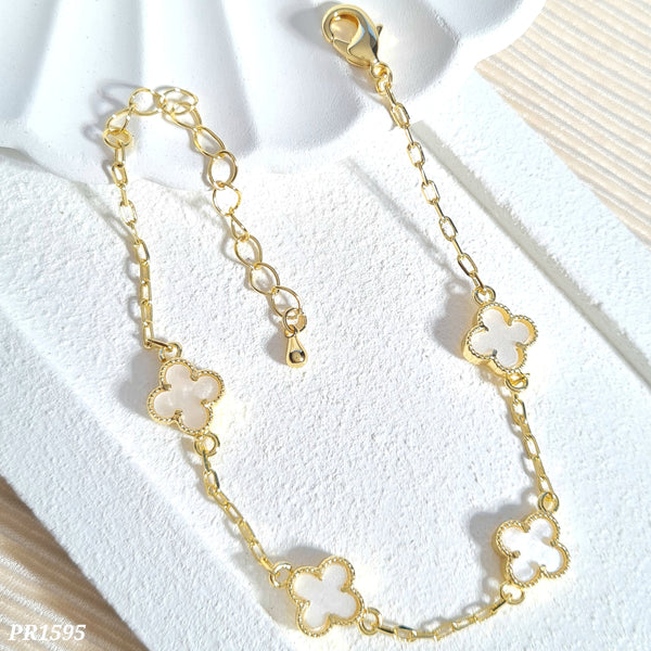 Pulsera trébol blancos PR1595