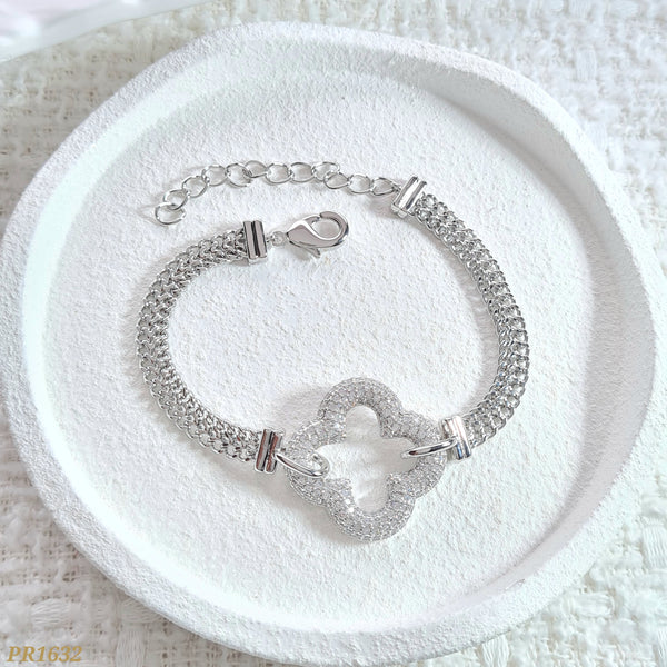 Pulsera trébol plateado PR1632