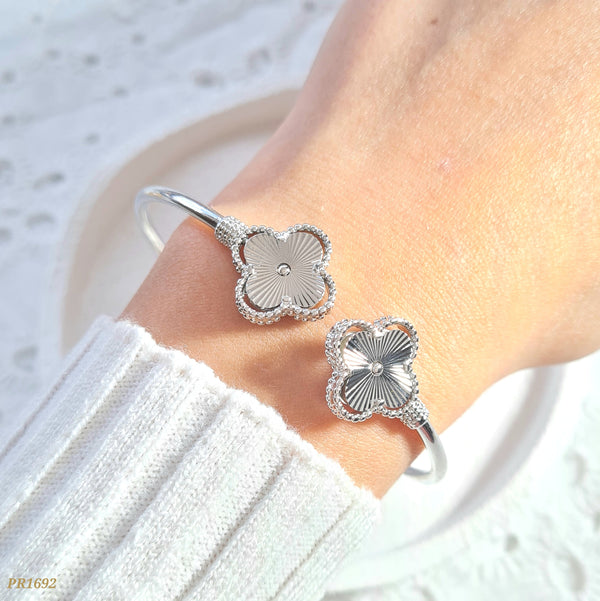 Pulso trébol plateado PR1692