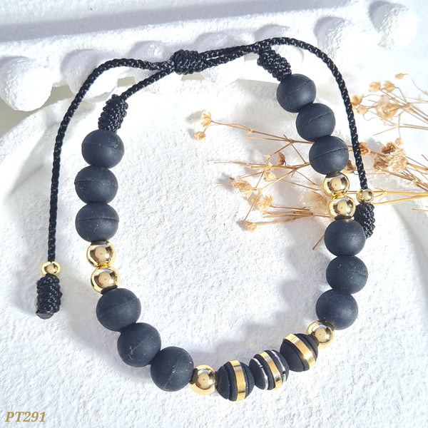 Pulsera neopreno negro con balines PT291