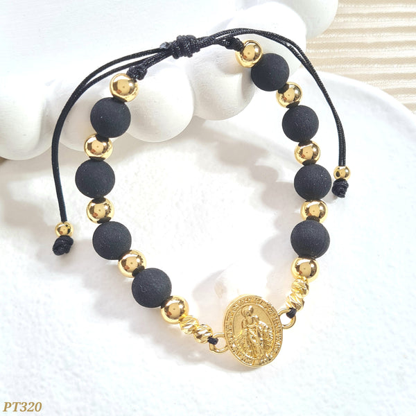 Pulsera neopreno, balines y dije virgen PT320