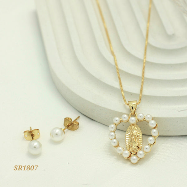 Set corazón en perlas y virgen SR1807