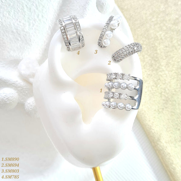 Earcuffs plateados con perlas y zircones