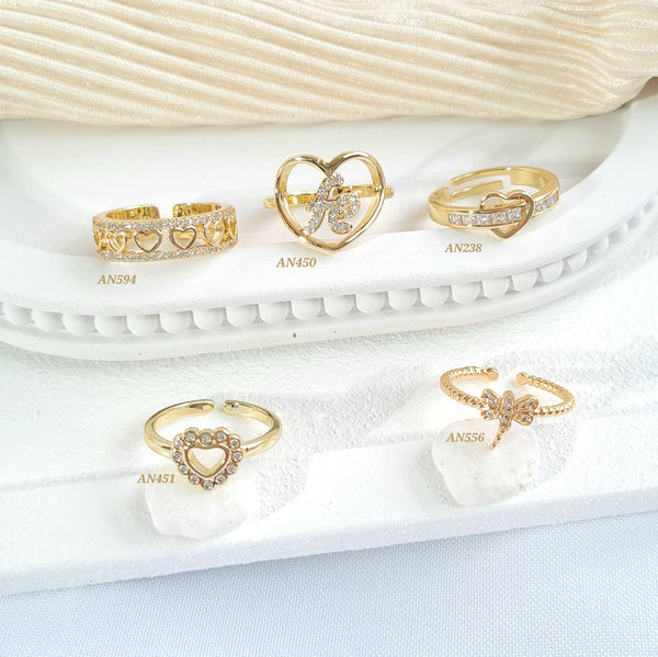 Anillos con corazones y zircones (Cada uno)