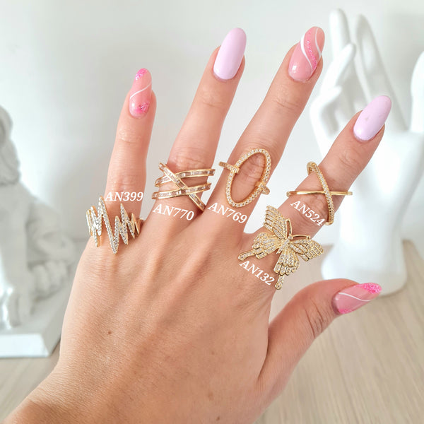 Anillos con zircones