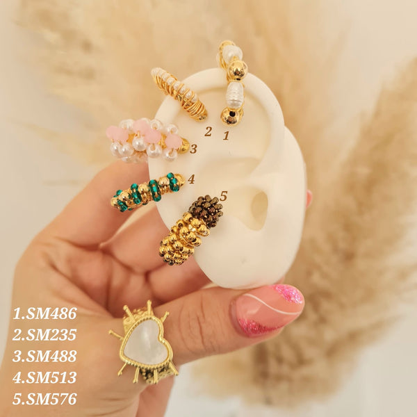 Earcuffs tejidos con mostacilla